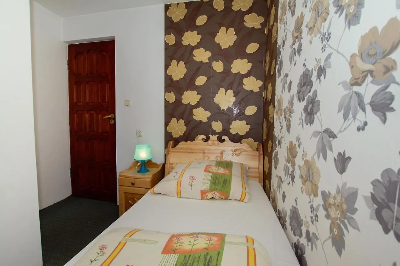 Resort Chatka U Hazy - Regionalne Pokoje Zakopane Poronin
