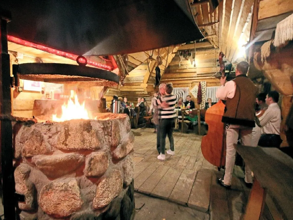 Resort Chatka U Hazy - Regionalne Pokoje Zakopane Poronin