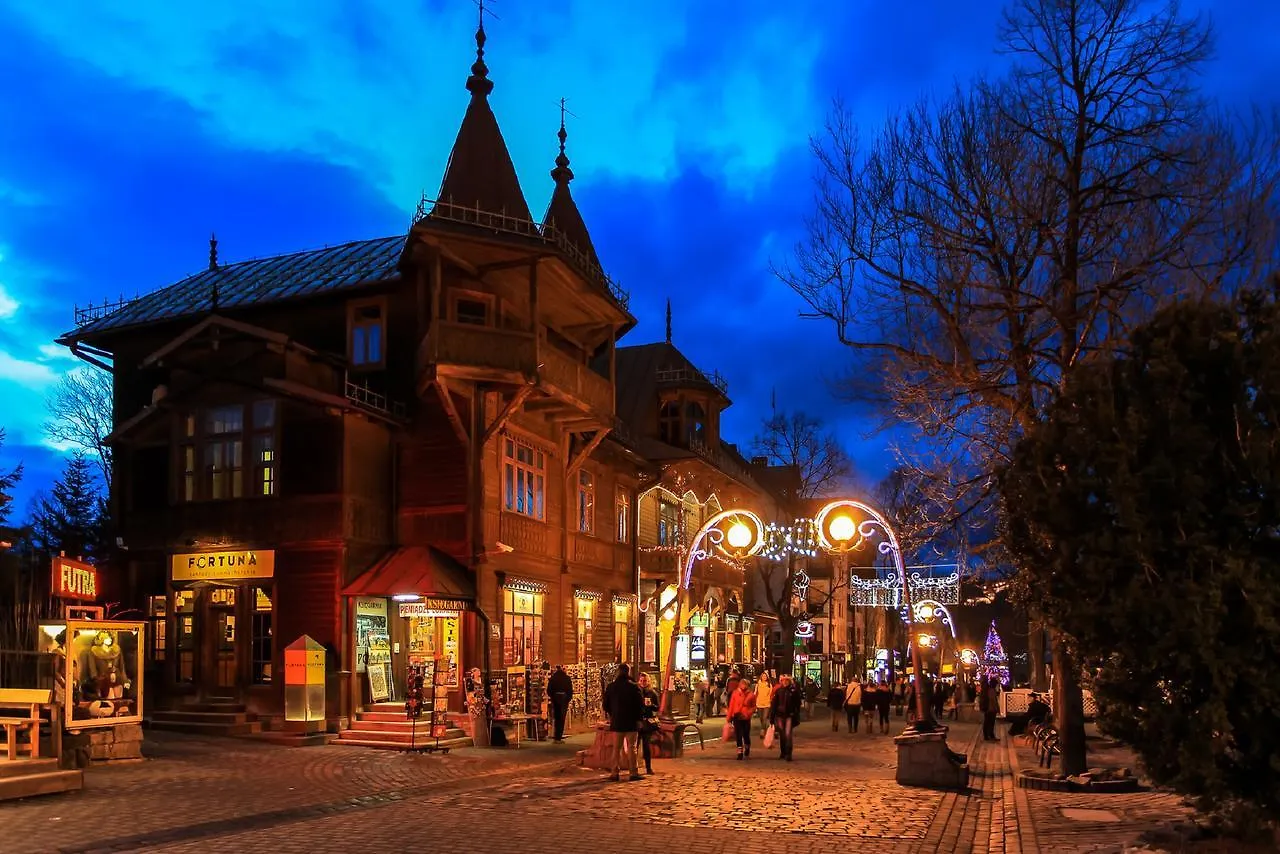 Chatka U Hazy - Regionalne Pokoje Zakopane Poronin